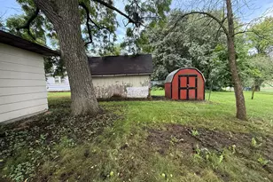 388 E Main St, Alden, MN 56009 - Photo 5