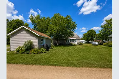 305 W Holdt Street, Battle Lake, MN 56515 - Photo 17
