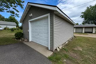 305 W Holdt St, Battle Lake, MN 56515 - Photo 15