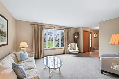13640 Gardenia Path, Apple Valley, MN 55124 - Photo 7