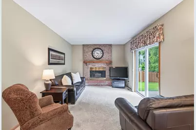 13640 Gardenia Path, Apple Valley, MN 55124 - Photo 15