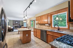 13640 Gardenia Path, Apple Valley, MN 55124 - Photo 11