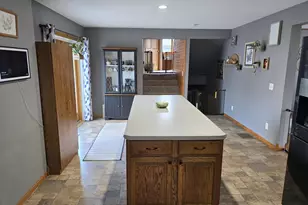 102 County Road 16 S, Comfrey, MN 56019 - Photo 9