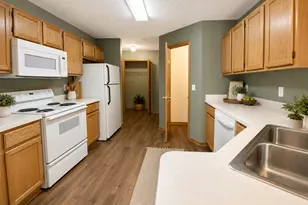 1088 Lovell Ave W, Roseville, MN 55113 - Photo 5