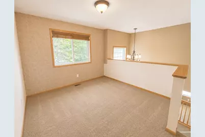 1088 Lovell Avenue W, Roseville, MN 55113 - Photo 9