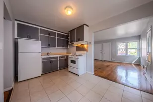 4037 Fremont Ave N, Minneapolis, MN 55412 - Photo 9