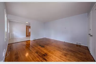 4037 Fremont Avenue N, Minneapolis, MN 55412 - Photo 5
