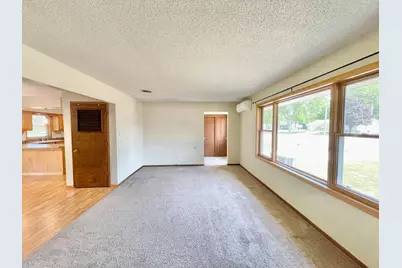 404 S Paffrath Avenue, Springfield, MN 56087 - Photo 7
