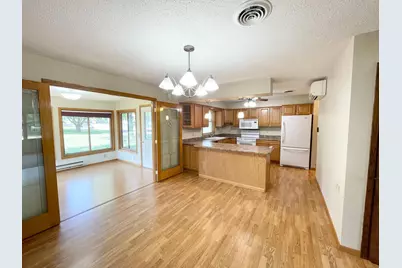 404 S Paffrath Avenue, Springfield, MN 56087 - Photo 9