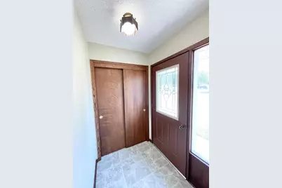 404 S Paffrath Avenue, Springfield, MN 56087 - Photo 5