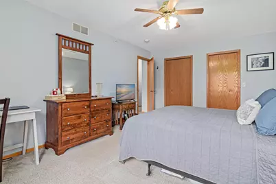 483 Mission Hills Way E, Chanhassen, MN 55317 - Photo 11