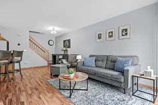 483 Mission Hills Way E, Chanhassen, MN 55317 - Photo 5