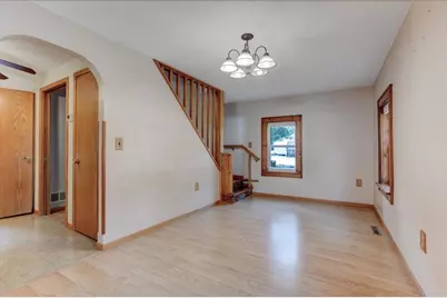 855 Stout Street NE, Menomonie, WI 54751 - Photo 5