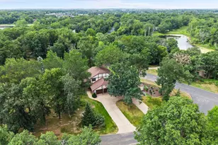 2415 Lisbon Ave N, Lake Elmo, MN 55042 - Photo 59
