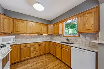 606 N 9th Street, Saint Peter, MN 56082 - Photo 9