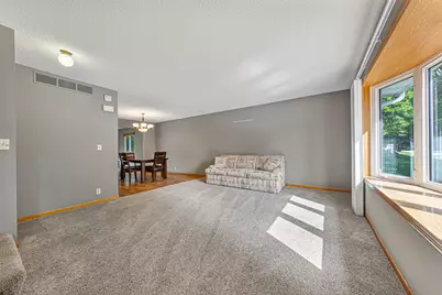 606 N 9th Street, Saint Peter, MN 56082 - Photo 3