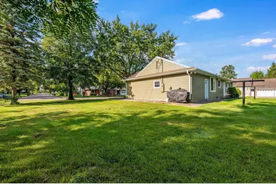 216 Haynes Street, Mankato, MN 56001 - Photo 9