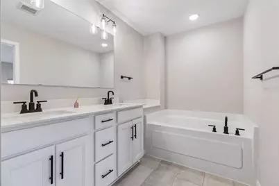 909 Mount Curve Boulevard #A, Saint Paul, MN 55116 - Photo 19