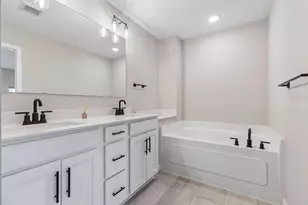 909 Mount Curve Blvd, Saint Paul, MN 55116 - Photo 19