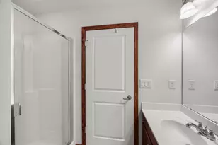 4022 Cedar Grove Ln, Eagan, MN 55122 - Photo 11