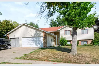 2824 79th Avenue N, Brooklyn Park, MN 55444 - Photo 1