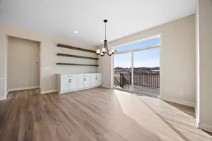17989 Hidden Creek Trl, Lakeville, MN 55044 - Photo 5