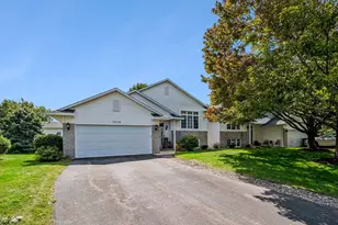 1016 Lilac Ct, Shakopee, MN 55379 - Photo 1