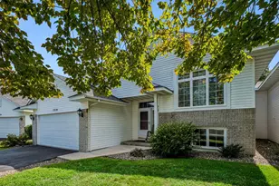 1016 Lilac Ct, Shakopee, MN 55379 - Photo 3