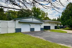 1329 Isleview Rd, Grand Rapids, MN 55744 - Photo 3