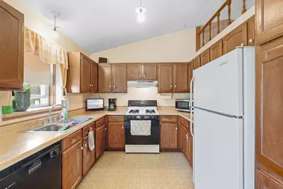 4272 Sun Cliff Road, Eagan, MN 55122 - Photo 7