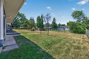 2833 Farrington St, Roseville, MN 55113 - Photo 21