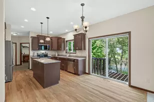 10548 Noble Cir N, Brooklyn Park, MN 55443 - Photo 15