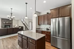 10548 Noble Cir N, Brooklyn Park, MN 55443 - Photo 19