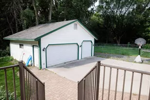 930 County Rd C E, Maplewood, MN 55109 - Photo 5