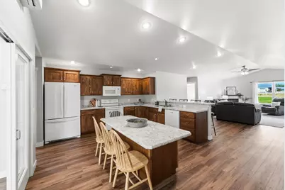 357 Old Glory Drive NE, Alexandria, MN 56308 - Photo 13