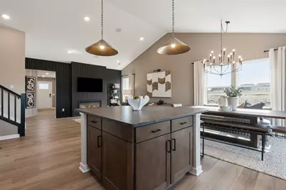 1664 Lund Way, Shakopee, MN 55379 - Photo 23