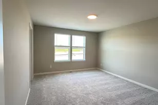 1664 Lund Wy, Shakopee, MN 55379 - Photo 17