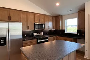 1652 Lund Wy, Shakopee, MN 55379 - Photo 7