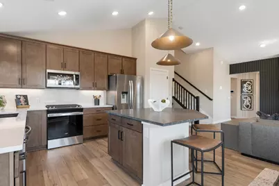 1649 Lund Way, Shakopee, MN 55379 - Photo 21