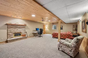 961 Coneflower Ct, Eagan, MN 55123 - Photo 27