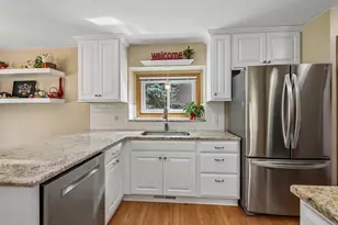 961 Coneflower Ct, Eagan, MN 55123 - Photo 11