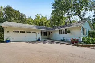 4580 Oak Pond Rd, Eagan, MN 55123 - Photo 3