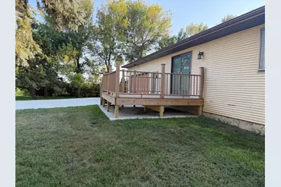 27661 Town Avenue, Worthington, MN 56187 - Photo 3