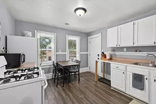 677 Sherburne Ave, Saint Paul, MN 55104 - Photo 29