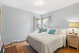 6819 Eliot View Rd, Saint Louis Park, MN 55426 - Photo 11