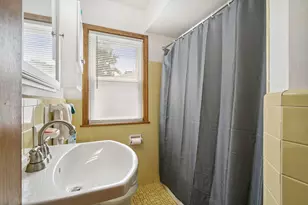 6819 Eliot View Rd, Saint Louis Park, MN 55426 - Photo 9