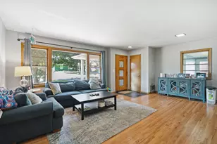 6819 Eliot View Rd, Saint Louis Park, MN 55426 - Photo 3