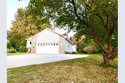 1827 Haller Way, Saint Cloud, MN 56301 - Photo 5