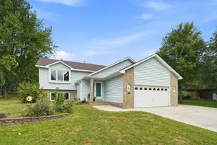 1827 Haller Way, Saint Cloud, MN 56301 - Photo 3