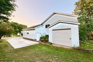 1827 Haller Way, Saint Cloud, MN 56301 - Photo 5